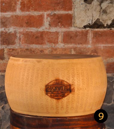 parmigiano reggiano forma intera